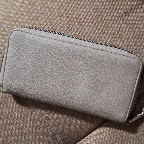 Purse - Picture 6 of 8